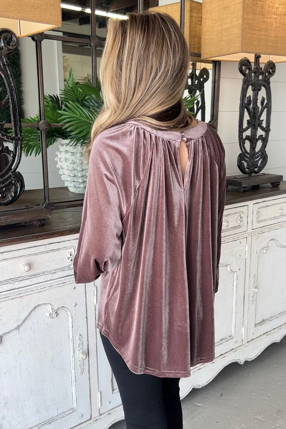 Rose Velvet Pleated Keyhole Back Bubble Sleeve Blouse